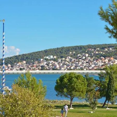 Lux Trogir Apartment Bagian luar foto