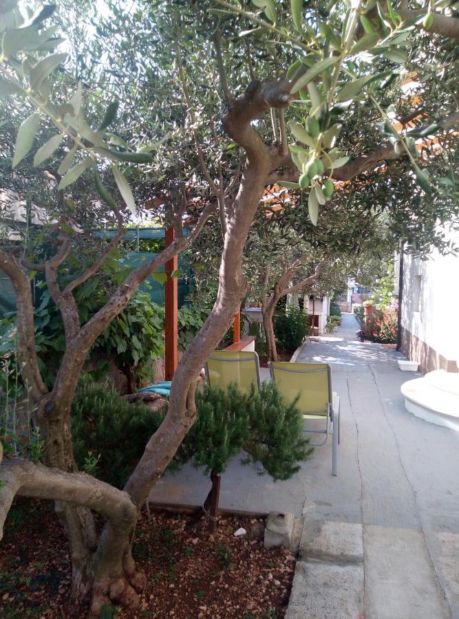 Lux Trogir Apartment Bagian luar foto